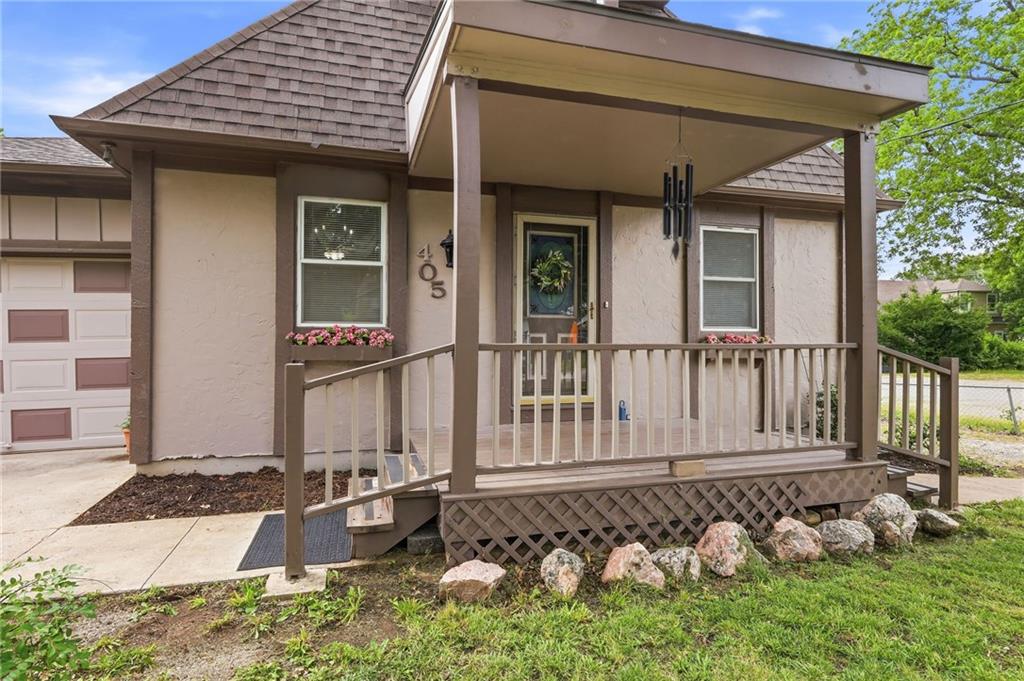 Homes for sale in Olathe, KS | 405 S Pine St, Olathe, KS 66061 | MLS# 2616919
