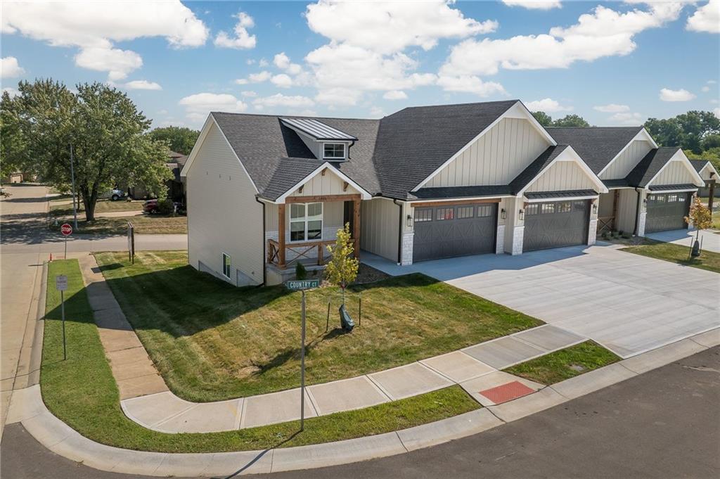 Photo 2 of Townhouse for sale at 1405 Country Ct, Saint Joseph, MO 64506 | MLS# 2617201 | Listing updated on 2026-09-04