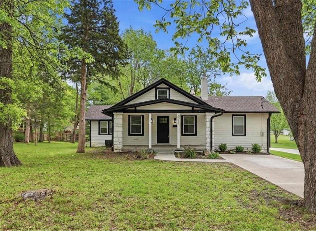 Homes for sale in Merriam, KS | 6017 Mastin St, Merriam, KS 66203 | MLS# 2617334