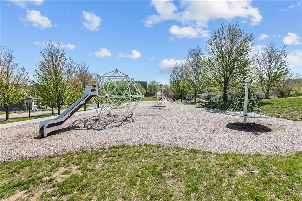 38th image of 2609 Forest Ave, Kansas City, MO 64108 | MLS# 2617427
