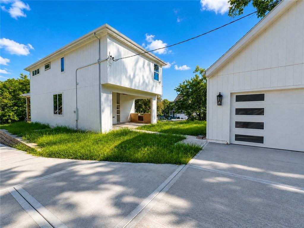2nd image of 2844 Tracy Ave, Kansas City, MO 64109 | MLS# 2617835