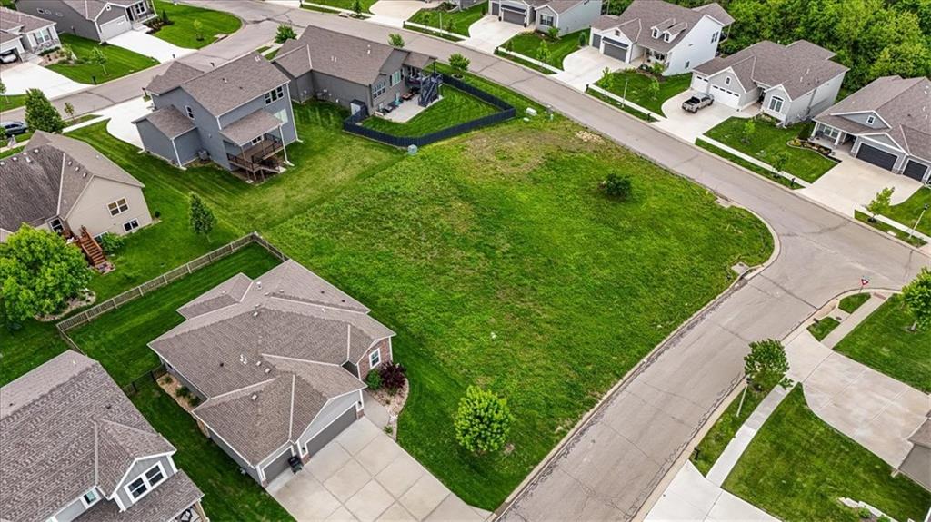 Homes for sale in Olathe, KS | 25237 W 141st Ter, Olathe, KS 66061 | MLS# 2617855