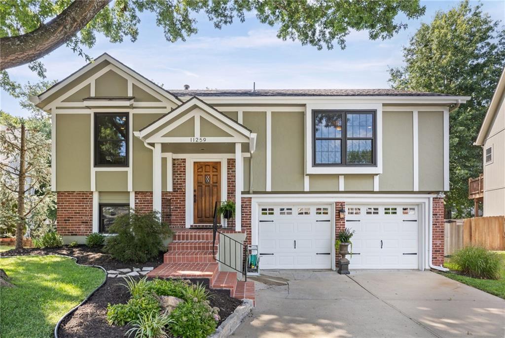 1st image of 11259 Garnett St, Overland Park, KS 66210 | MLS# 2618237