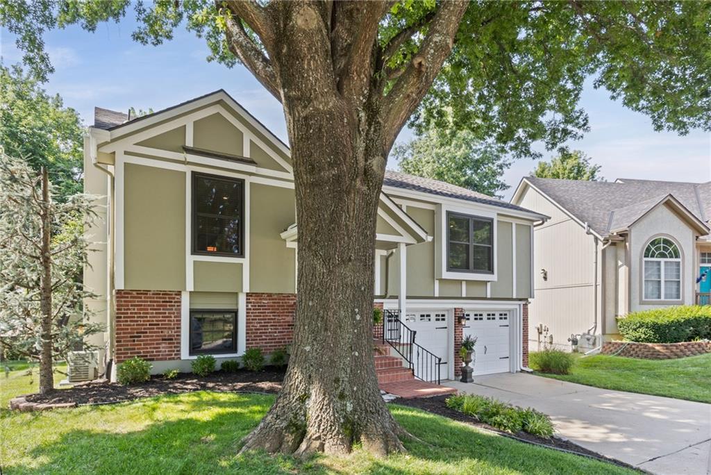 3rd image of 11259 Garnett St, Overland Park, KS 66210 | MLS# 2618237