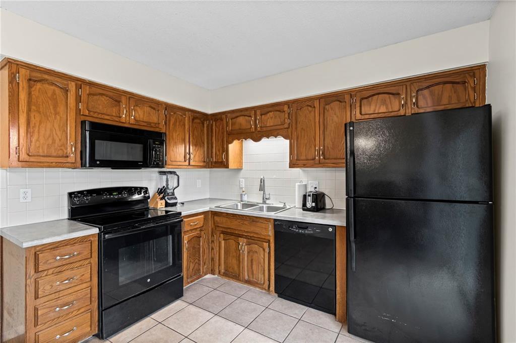 Homes for sale in Kansas City, MO | 8709 N Hull Ave, Kansas City, MO 64154 | MLS# 2618286