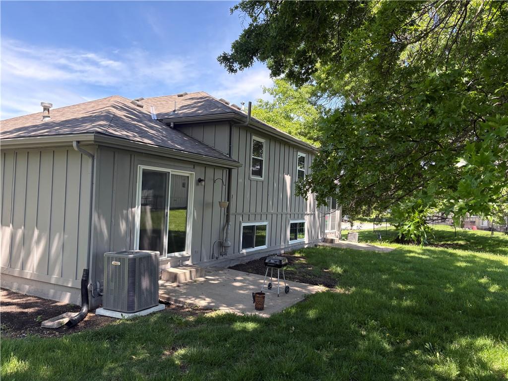 Homes for sale in Kansas City, MO | 8709 N Hull Ave, Kansas City, MO 64154 | MLS# 2618286