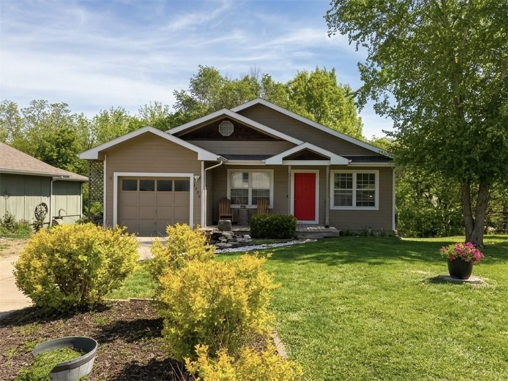 Homes for sale in Platte City, MO | 1806 Gates Dr W, Platte City, MO 64079 | MLS# 2618366
