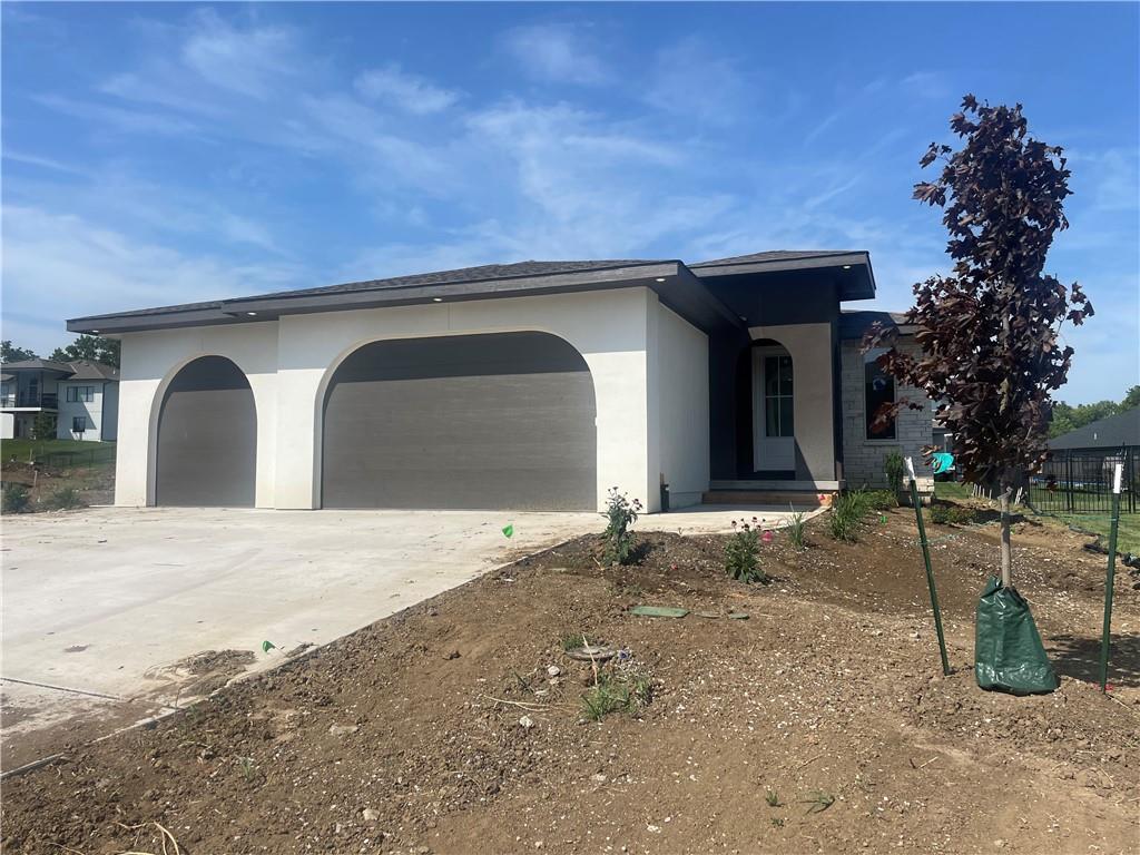 2nd image of 2701 Ne Crestview St, Grain Valley, MO 64029 | MLS# 2618369