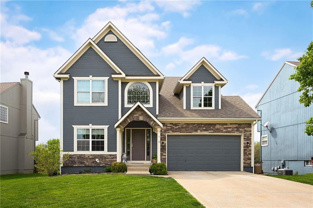 1st image of 712 S Adams St, Raymore, MO 64083 | MLS# 2618418