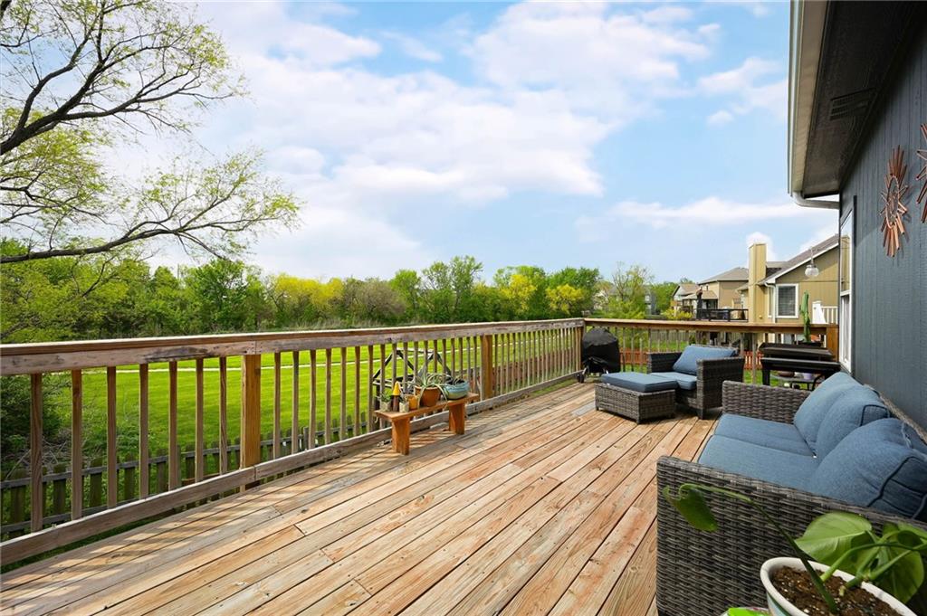 5th image of 712 S Adams St, Raymore, MO 64083 | MLS# 2618418