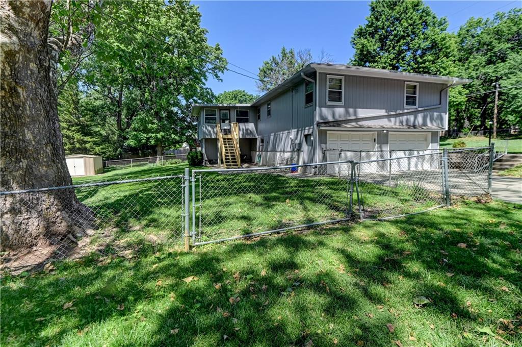 Homes for sale in Shawnee, KS | 9901 W 55th St, Shawnee, KS 66203 | MLS# 2618517