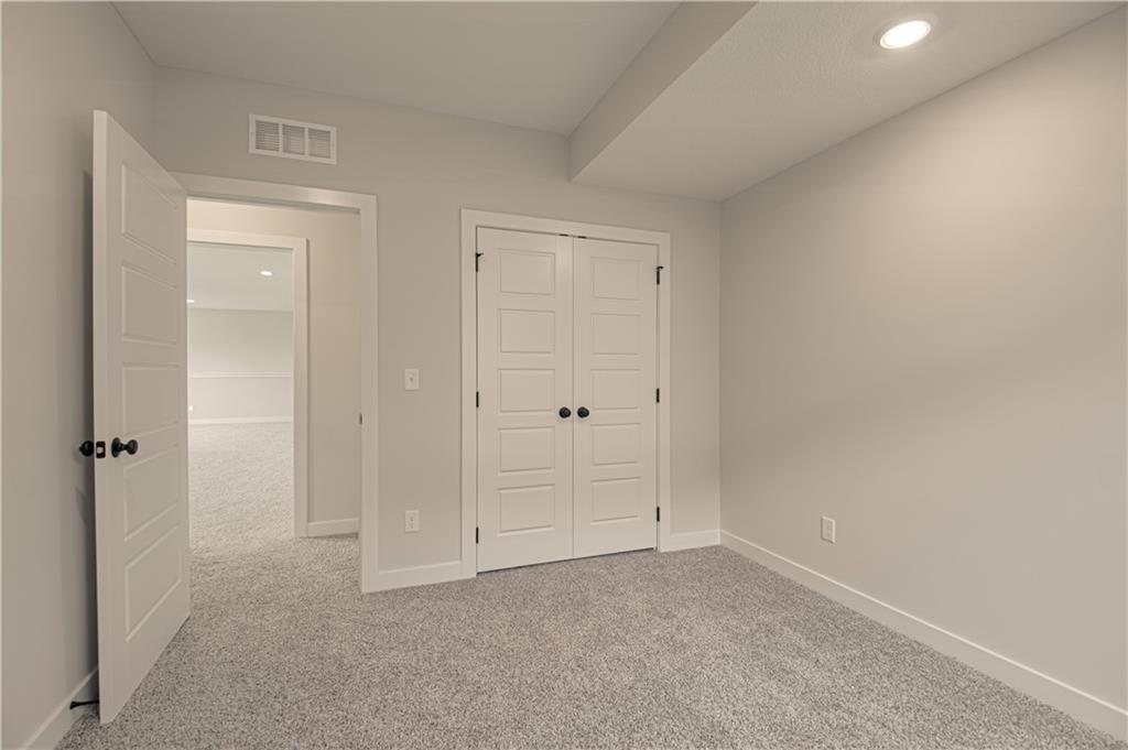Photo 40 of Single family home for sale at 621 E 13th Street, Kearney, MO 64060 | MLS# 2618546 | Listing updated on 2026-09-04