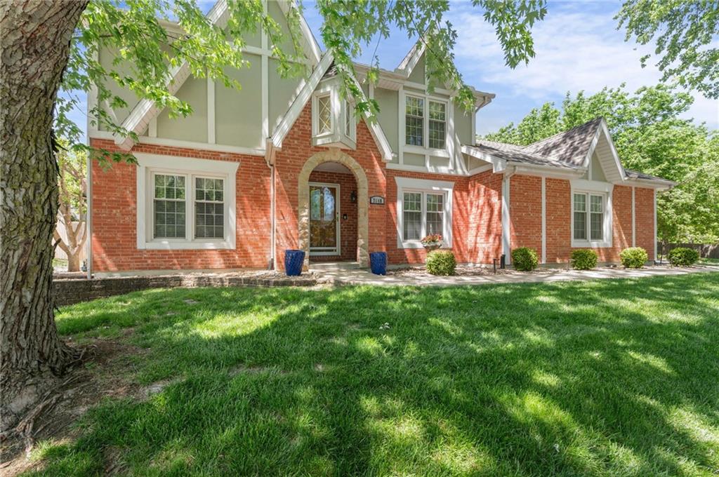 2nd image of 7648 N Lucerne Ct, Kansas City, MO 64151 | MLS# 2618663