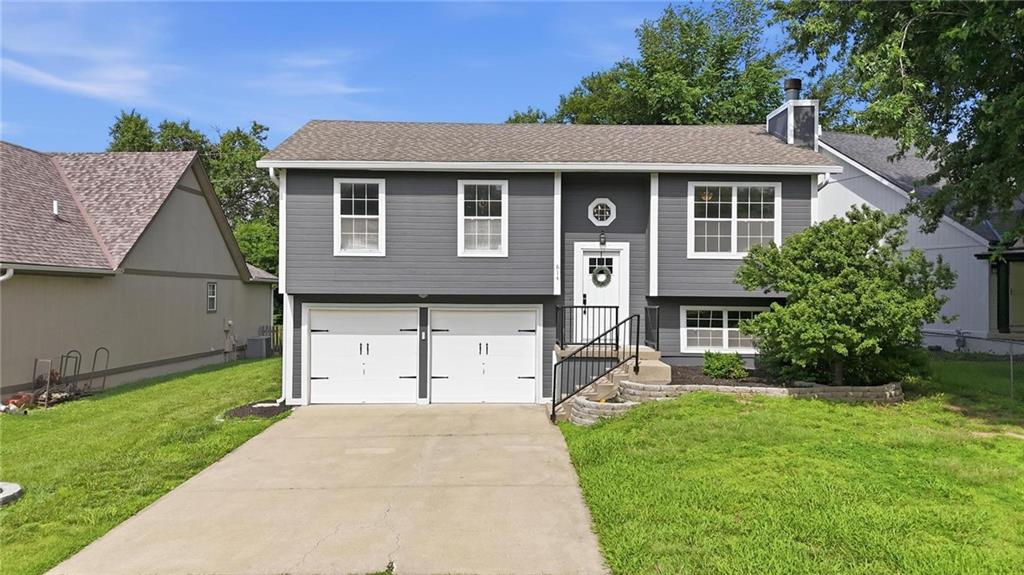 Homes for sale in Bonner Springs, KS | 814 S 132nd St, Bonner Springs, KS 66012 | MLS# 2618702