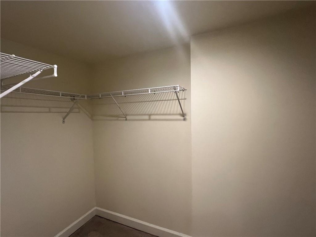 2nd image of 600 E Admiral Blvd, Kansas City, MO 64106