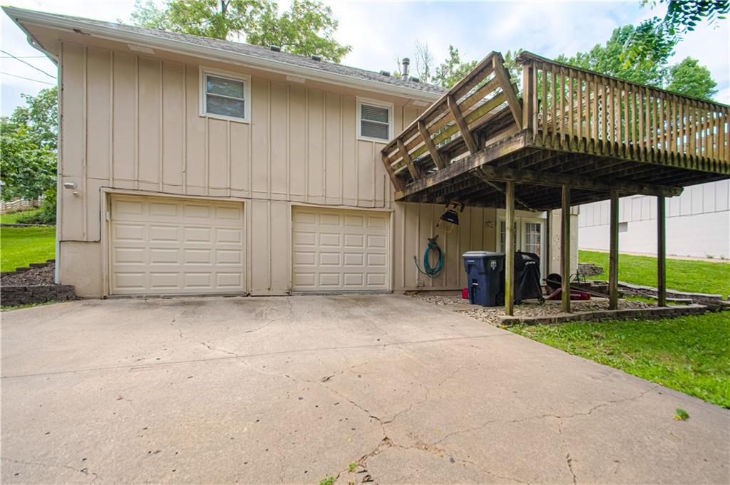 Homes for sale in Kansas City, MO | 7918 Nw Cadwallader Rd, Kansas City, MO 64152 | MLS# 2618920