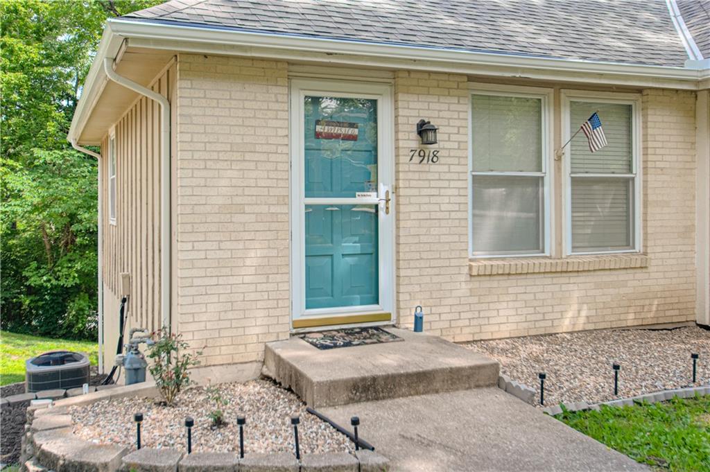 Homes for sale in Kansas City, MO | 7918 Nw Cadwallader Rd, Kansas City, MO 64152 | MLS# 2618920