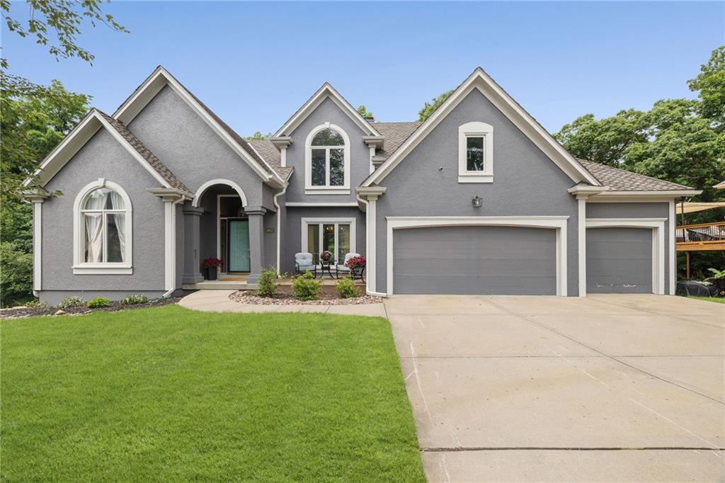 1st image of 5812 Manor Ln, Parkville, MO 64152 | MLS# 2619499