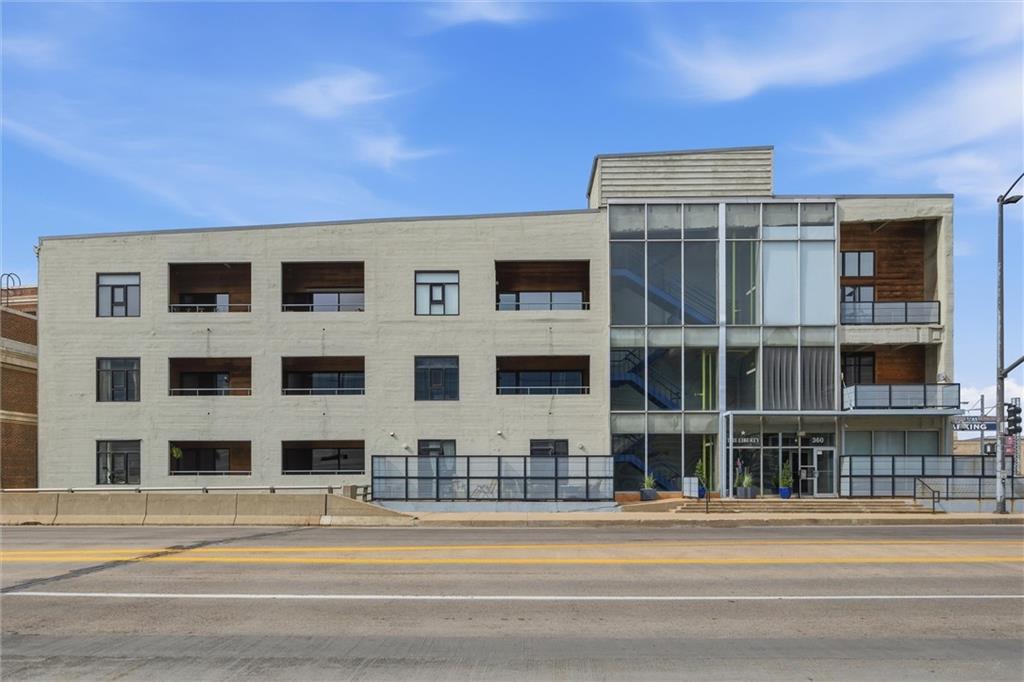 Homes for sale in Kansas City, MO | 360 W Pershing Rd #190, Kansas City, MO 64108 | MLS# 2619607