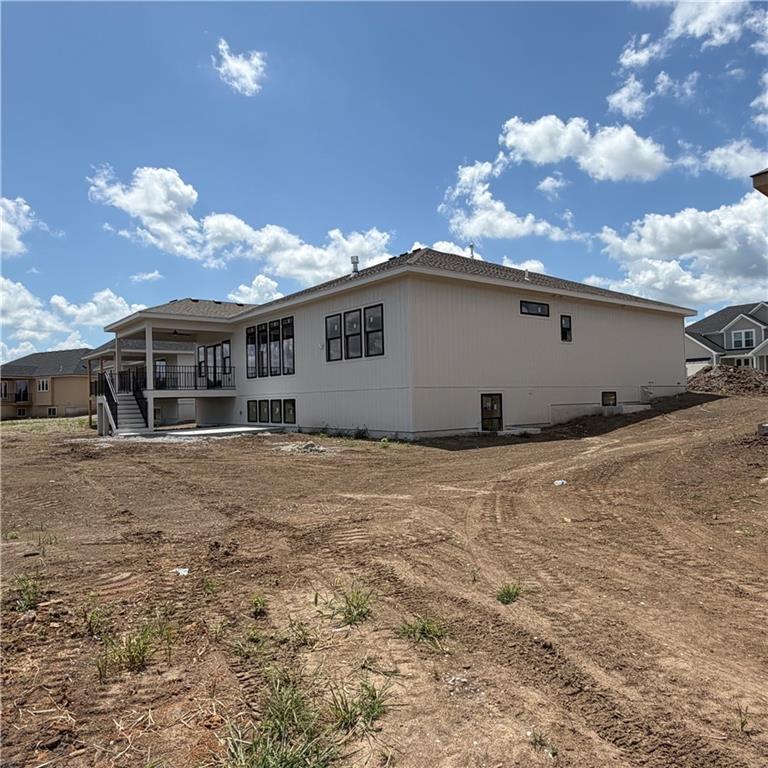 Photo 4 of Sale Pending at 2343 Foxtail Dr, Kearney, MO 64060 | MLS# 2619700 | Listing updated on 2026-09-05