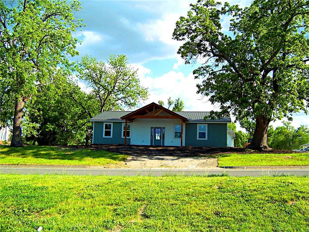 Homes for sale in Union Star, MO | 163 N Second St, Union Star, MO 64494 | MLS# 2619771