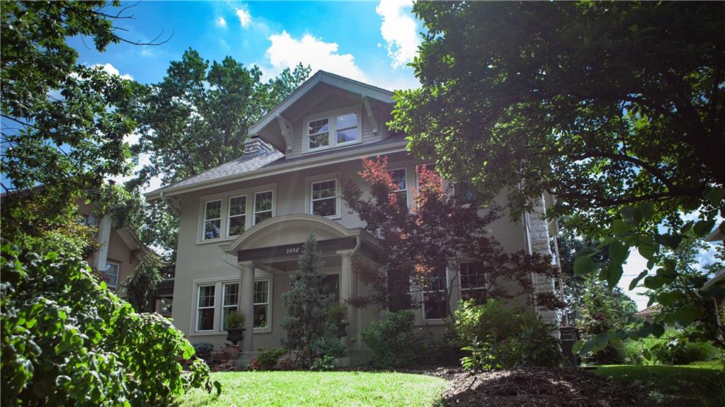 Homes for sale in Kansas City, MO | 3652 Jefferson St, Kansas City, MO 64111 | MLS# 2619906