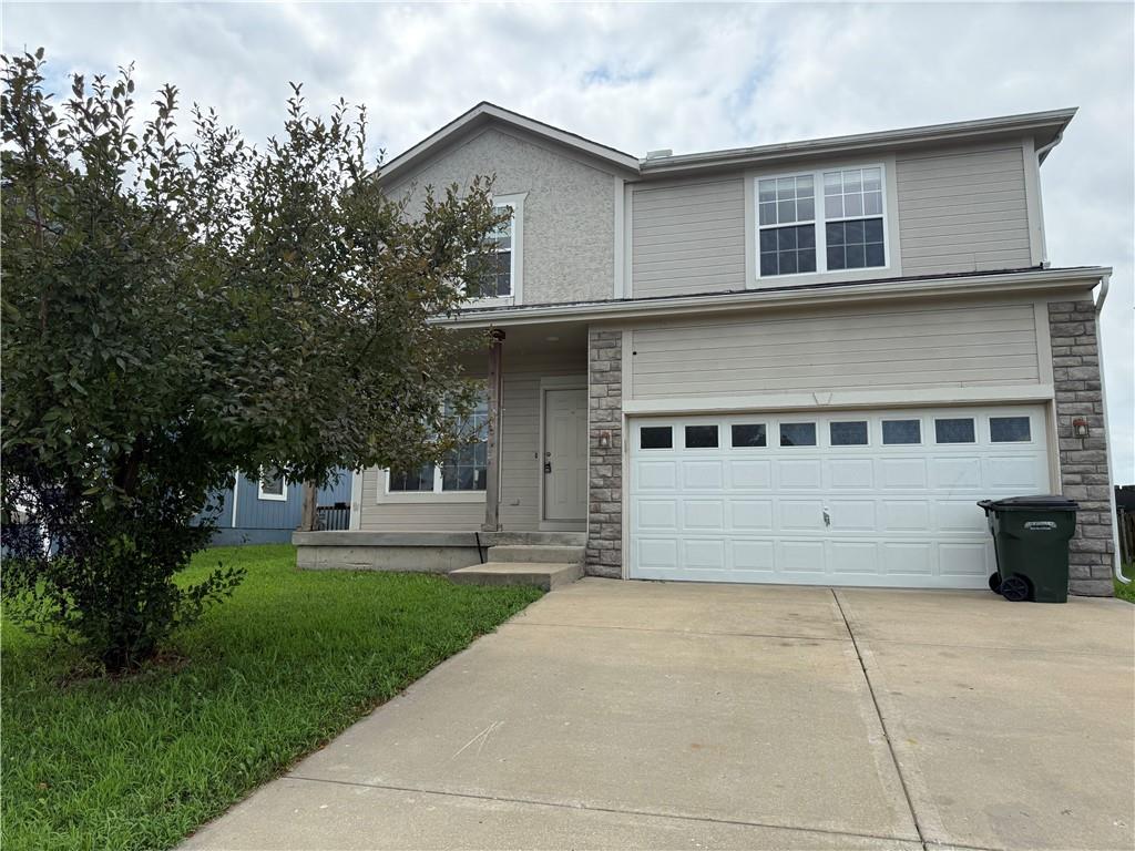1st image of 1015 Tamarisk Dr, Leavenworth, KS 66048 | MLS# 2620027