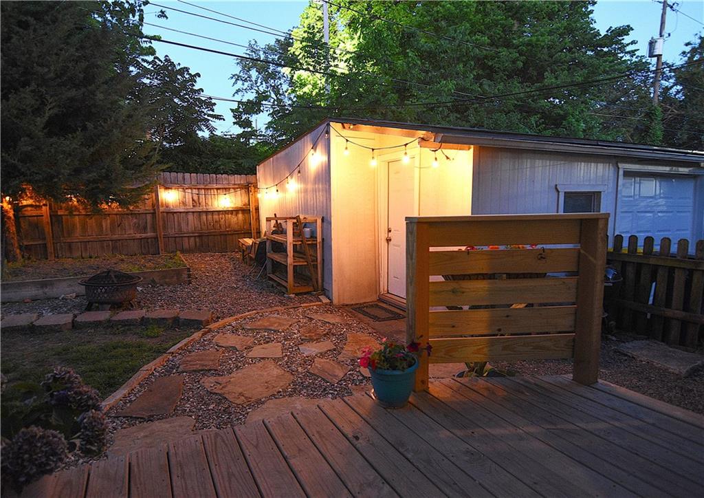 24th image of 3911 Central St, Kansas City, MO 64111 | MLS# 2620032