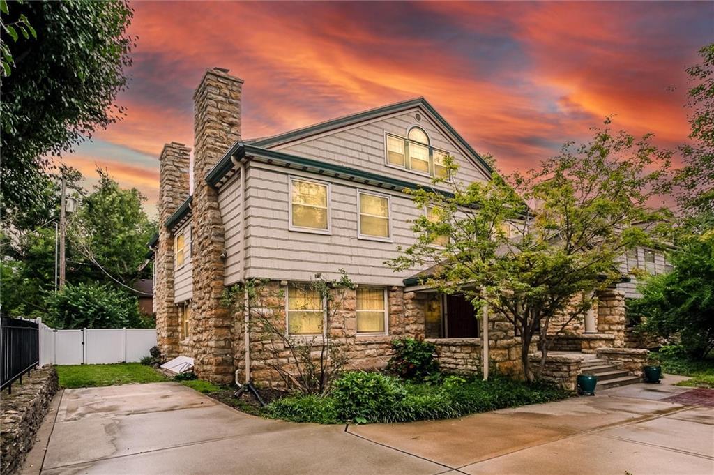 1st image of 612 Emanuel Cleaver Ii Blvd, Kansas City, MO 64110 | MLS# 2620141