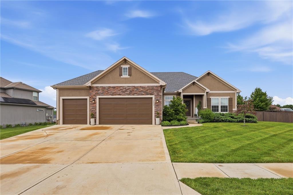 Homes for sale in De Soto, KS | 34533 W 82nd St, De Soto, KS 66018 | MLS# 2620389