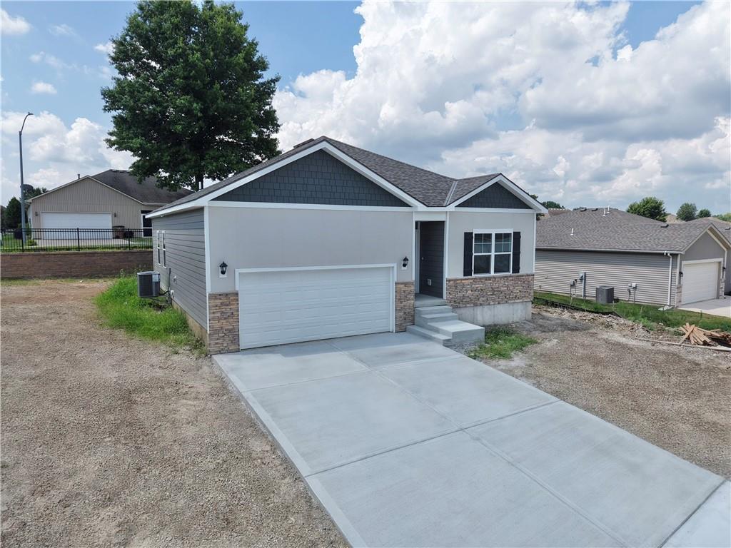 1st image of 2211 Crestview Pl, Raymore, MO 64083 | MLS# 2620446