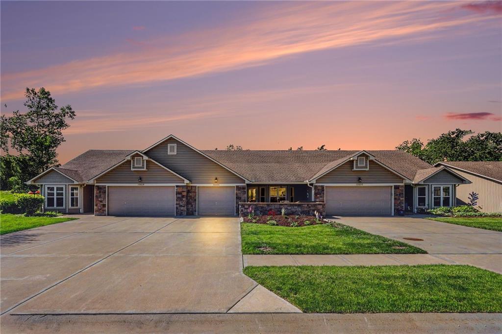 Homes for sale in Basehor, KS | 15621 Landauer St, Basehor, KS 66007 | MLS# 2620697