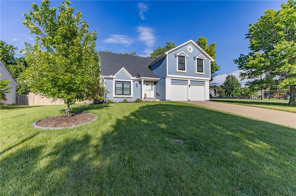 2nd image of 5421 Mccoy St, Shawnee, KS 66226 | MLS# 2620814