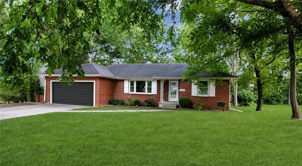 1st image of 600 Christopher St, Warrensburg, MO 64093 | MLS# 2620843