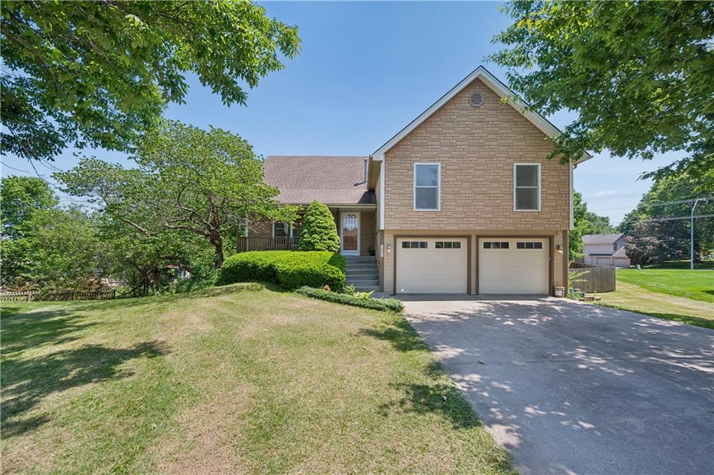 Homes for sale in Kansas City, MO | 1007 Ne 106th Ct, Kansas City, MO 64155 | MLS# 2620879