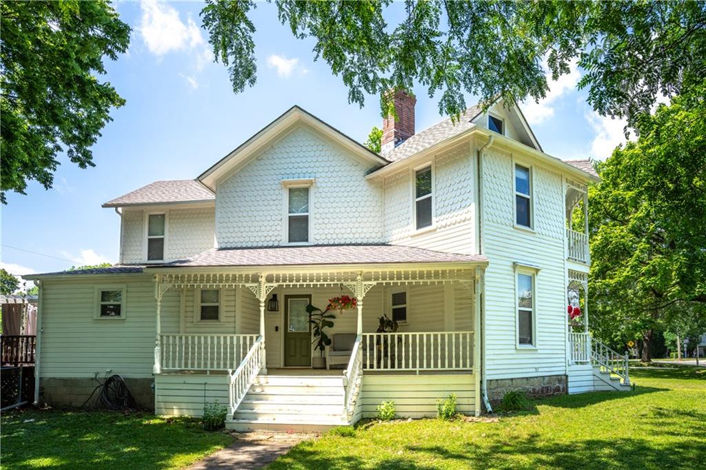 Homes for sale in Chanute, KS | 303 W 3Rd St, Chanute, KS 66720 | MLS# 2620915