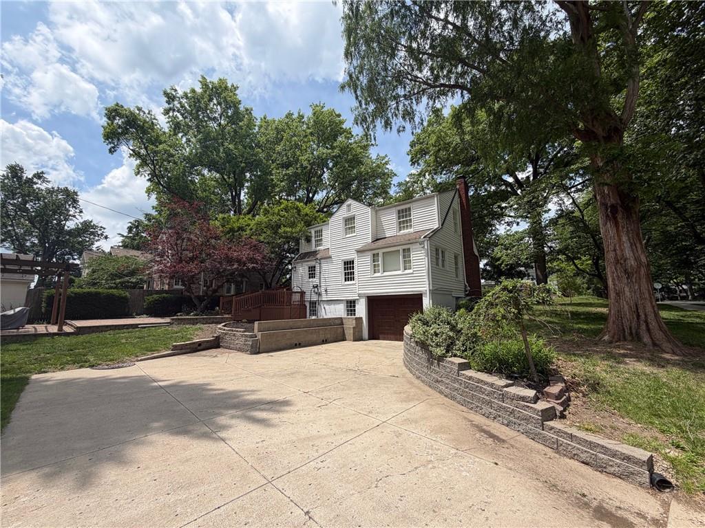 Homes for sale in Kansas City, MO | 6203 Morningside Dr, Kansas City, MO 64113 | MLS# 2620987