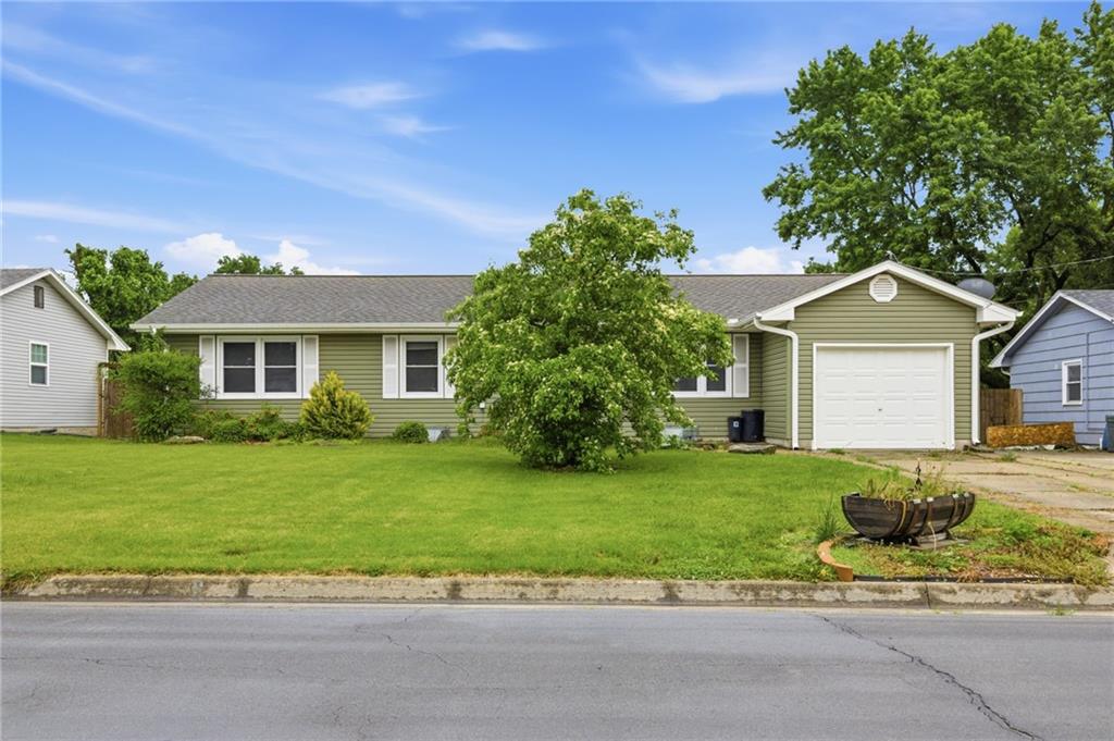 Homes for sale in Marshall, MO | 506 South Dr, Marshall, MO 65340 | MLS# 2621063
