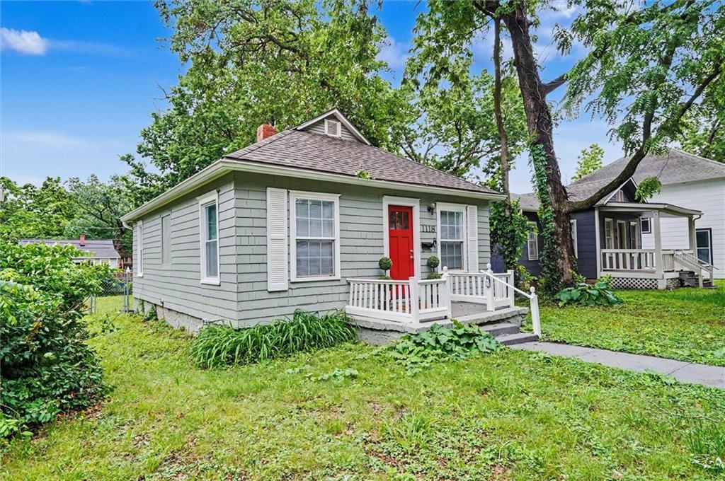 Homes for sale in Lawrence, KS | 1118 Pennsylvania St, Lawrence, KS 66044 | MLS# 2621249