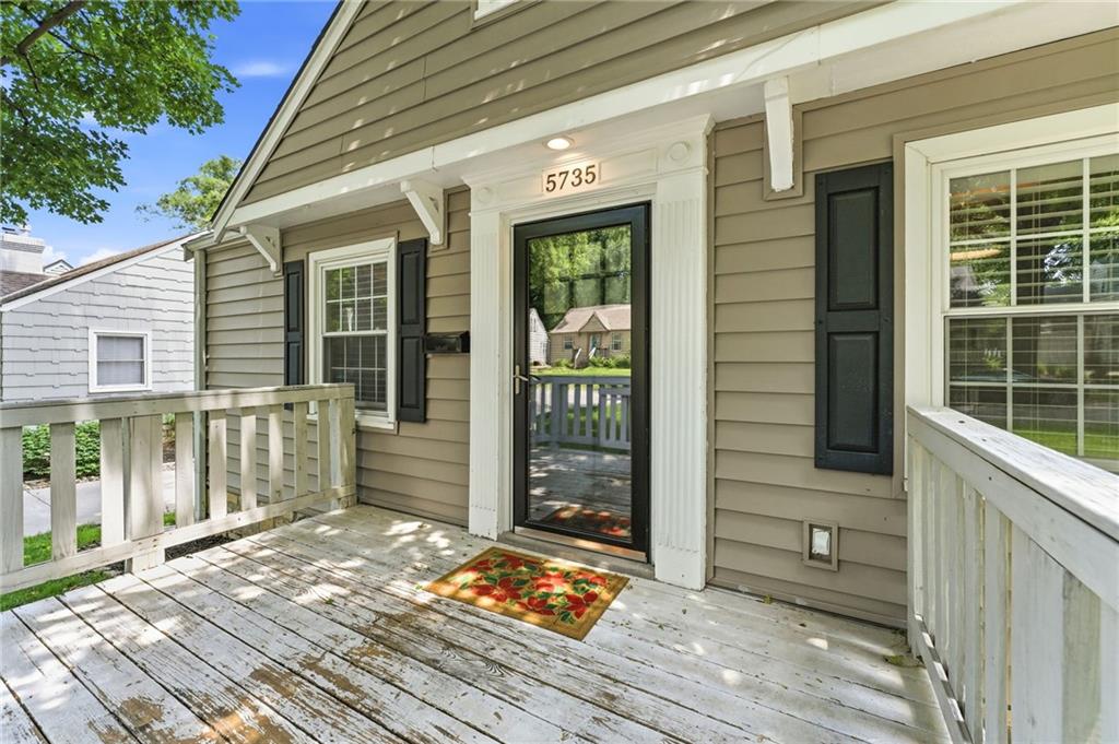 Homes for sale in Mission, KS | 5735 Walmer St, Mission, KS 66202 | MLS# 2621252