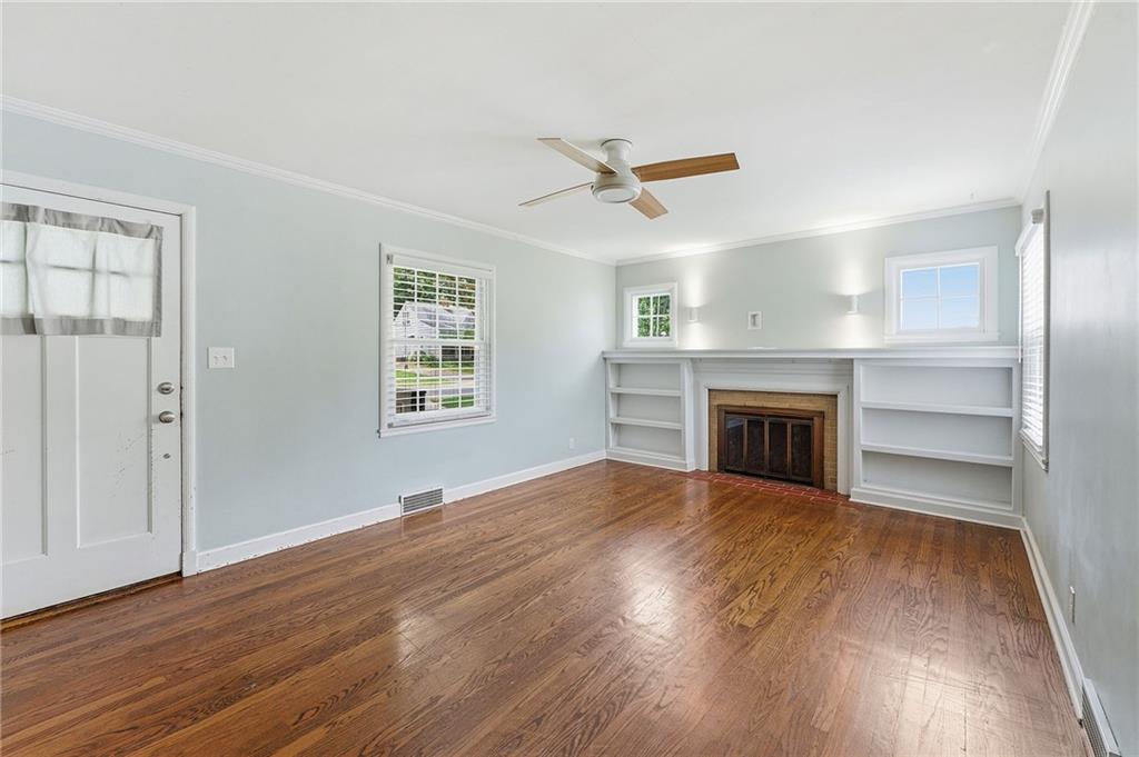 Homes for sale in Mission, KS | 5735 Walmer St, Mission, KS 66202 | MLS# 2621252