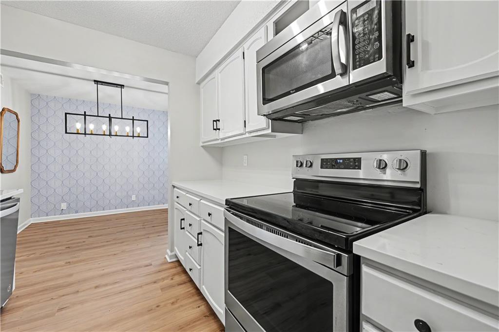 Homes for sale in Overland Park, KS | 10106 W 96Th Ter #D, Overland Park, KS 66212 | MLS# 2621283