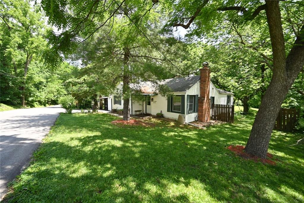 Homes for sale in Kansas City, MO | 4053 N Askew Ave, Kansas City, MO 64117 | MLS# 2621308
