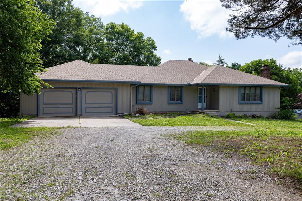 Homes for sale in Camden Point, MO | 17635 Stubbs Station Rd, Camden Point, MO 64018 | MLS# 2621573