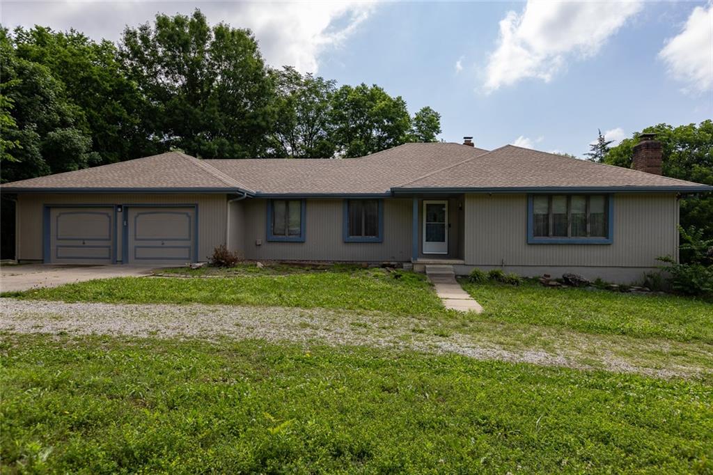 Homes for sale in Camden Point, MO | 17635 Stubbs Station Rd, Camden Point, MO 64018 | MLS# 2621573