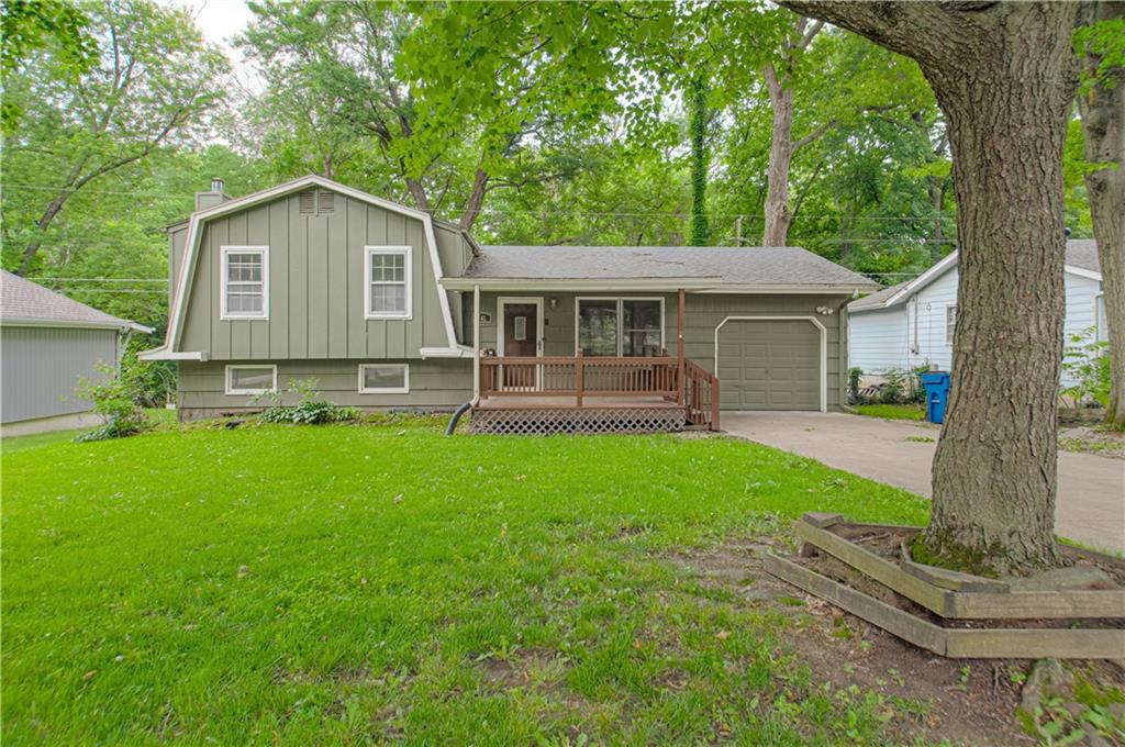 Homes for sale in Liberty, MO | 441 Wilshire Blvd, Liberty, MO 64068 | MLS# 2621613