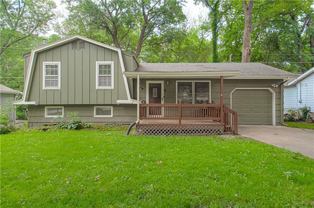 Homes for sale in Liberty, MO | 441 Wilshire Blvd, Liberty, MO 64068 | MLS# 2621613
