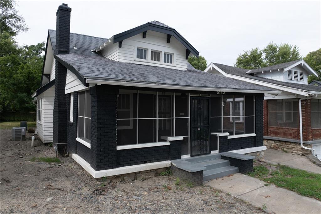 2nd image of 5142 Brookwood Ave, Kansas City, MO 64110 | MLS# 2621750