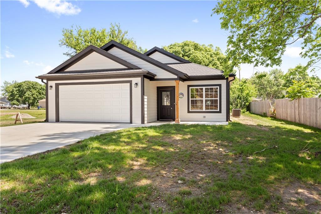 Homes for sale in Linwood, KS | 210 Park St, Linwood, KS 66052 | MLS# 2621787