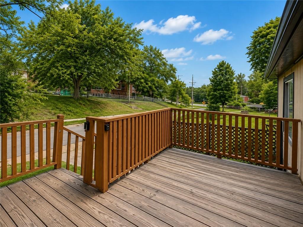 2nd image of 6120 Elmwood Ave, Kansas City, MO 64130 | MLS# 2621848